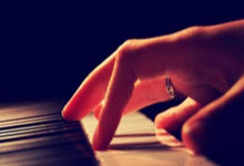 威廉希尔williamhill官方网站:“只要他们拥有NFL和碧昂丝,他们很开心”,杰米·雷德克纳普(Jamie Redknapp)在直播电视上的残酷狂欢中抨击了托特纳姆热刺的所有权.